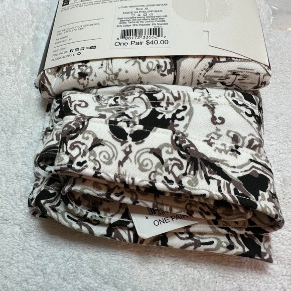 Hue	Versailles Twill Leggings	XL. NWT.  773 - Picture 4 of 7
